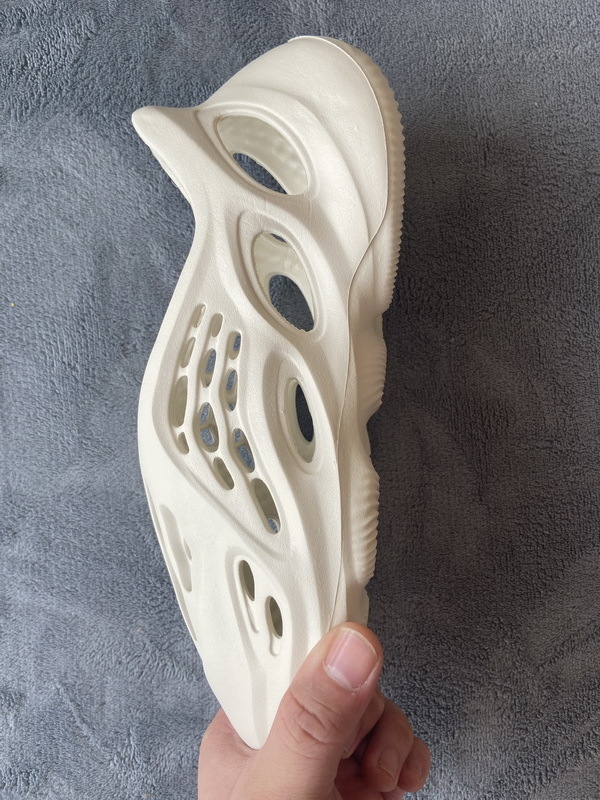YEEZY Foam Runner White G55486 Release Date