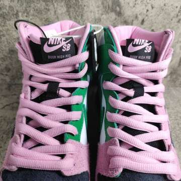 inverted celtic dunks