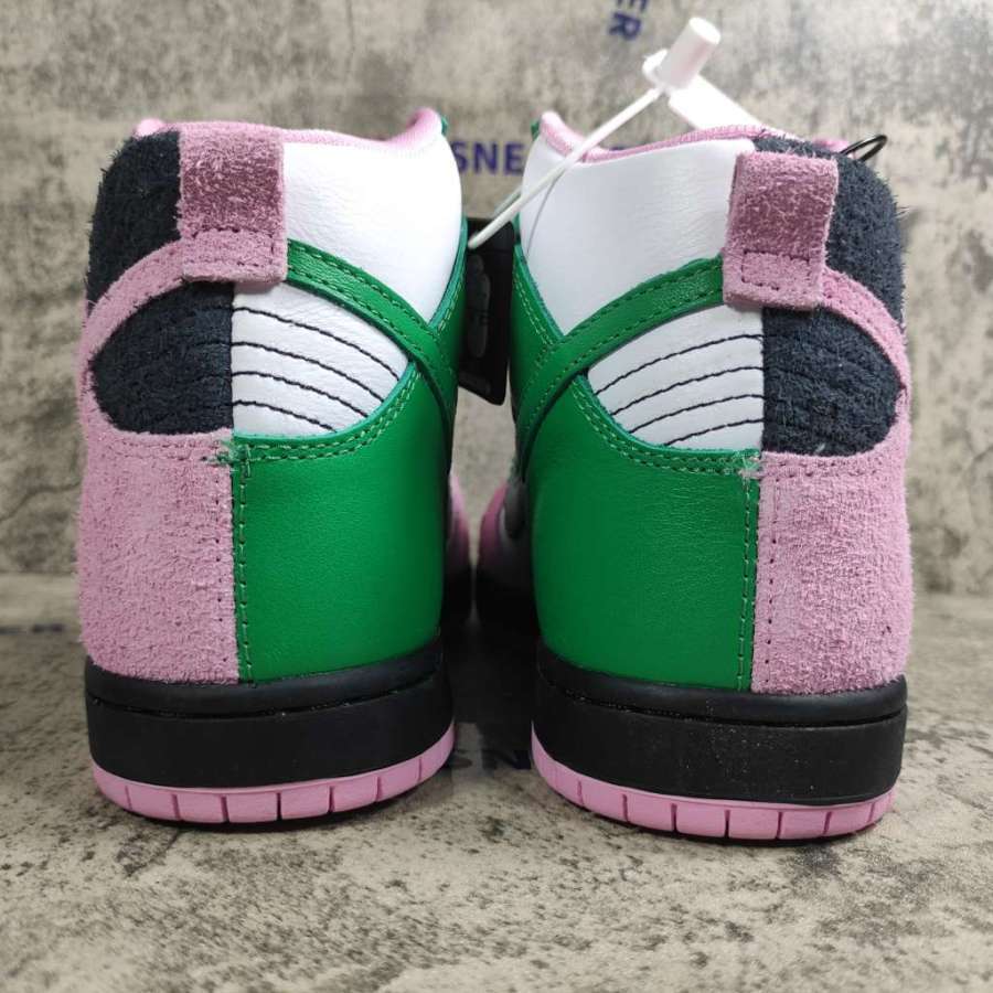 inverted celtic dunks