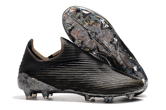 training soccer shoes