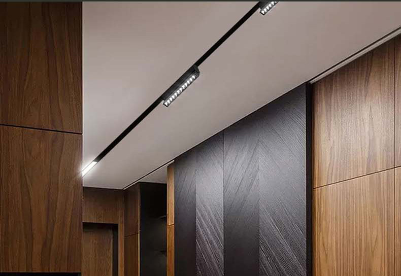 34 corner track light PNY Lighting