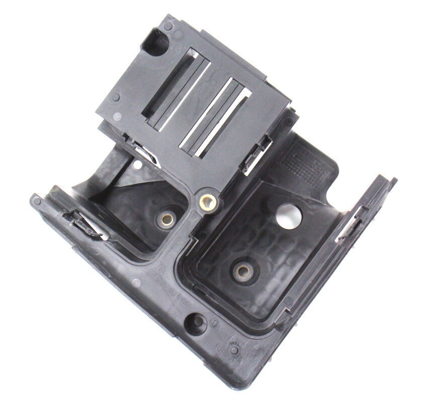 FUSE RELAY PANEL MOUNTING BRACKET PLATE FIT FOR A5 09-11,1K0 907 361B  