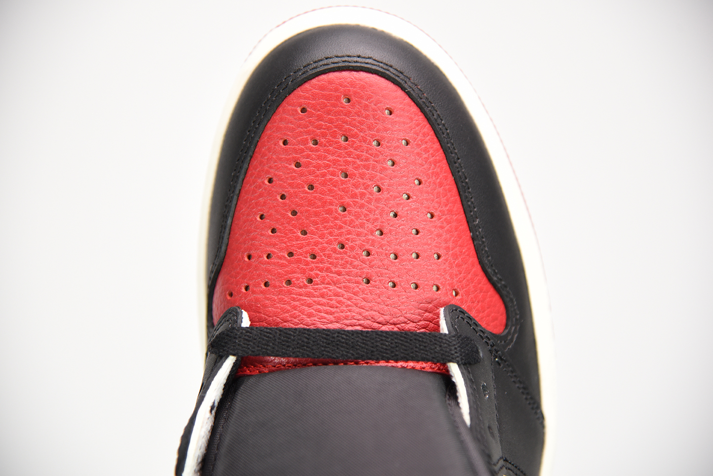 πBuy 1 PK Sneakers to get this Pair $59.9π G5 Jordan 1 Retro High Bred Toe,555088-610