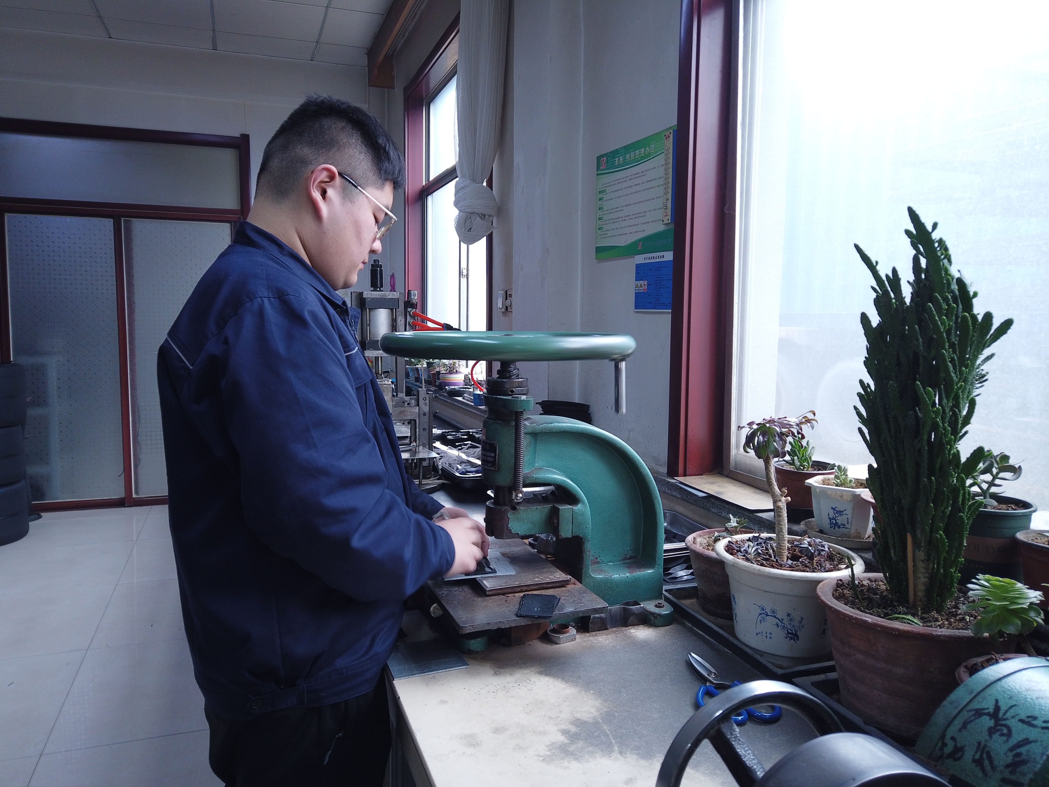 Scissor lift tires solid rubber wheel 15x5 solid tire For aerial work platform vehicles