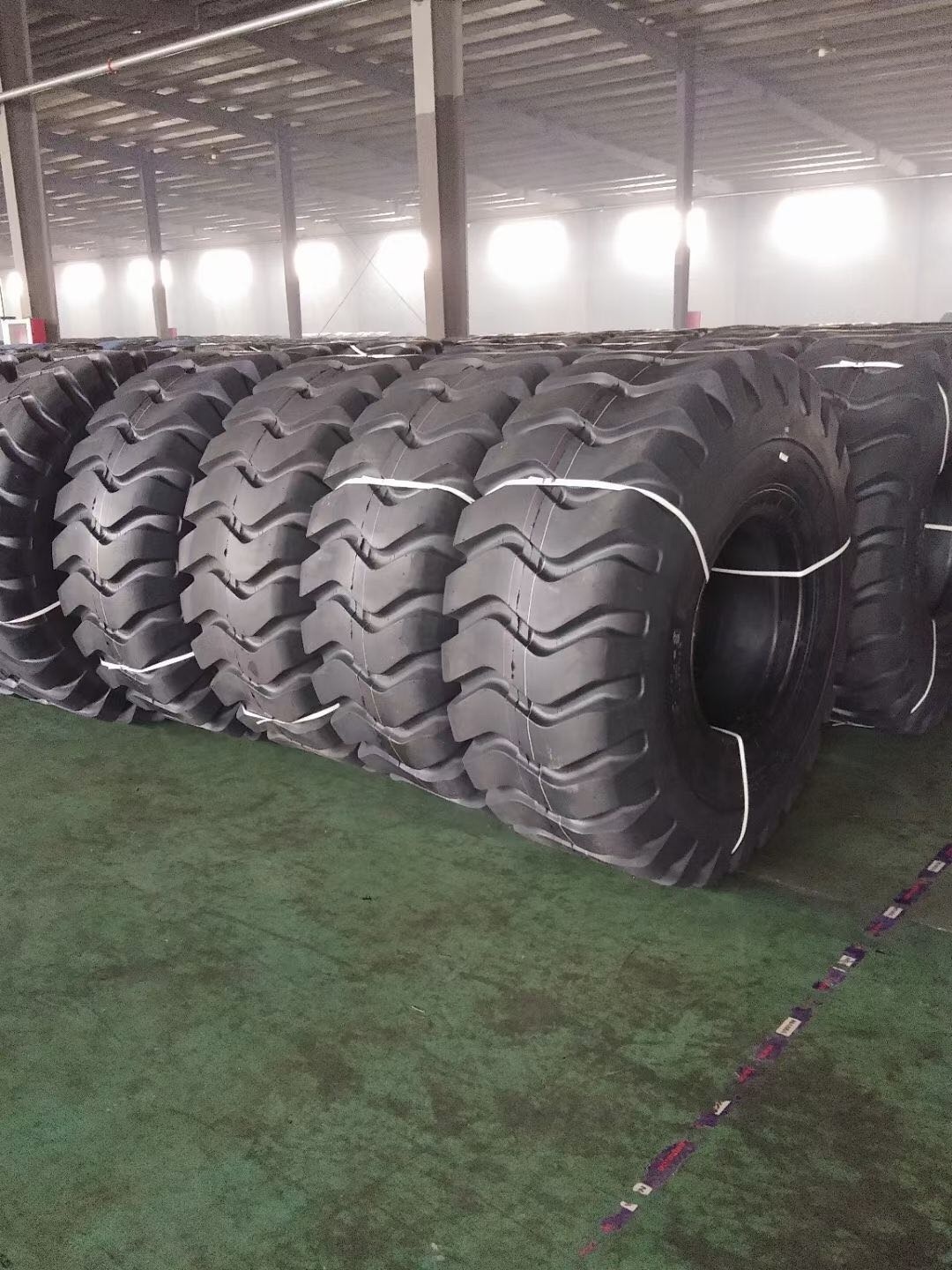 Pneumatic forklift tire8.25-15 forklift tire for sale