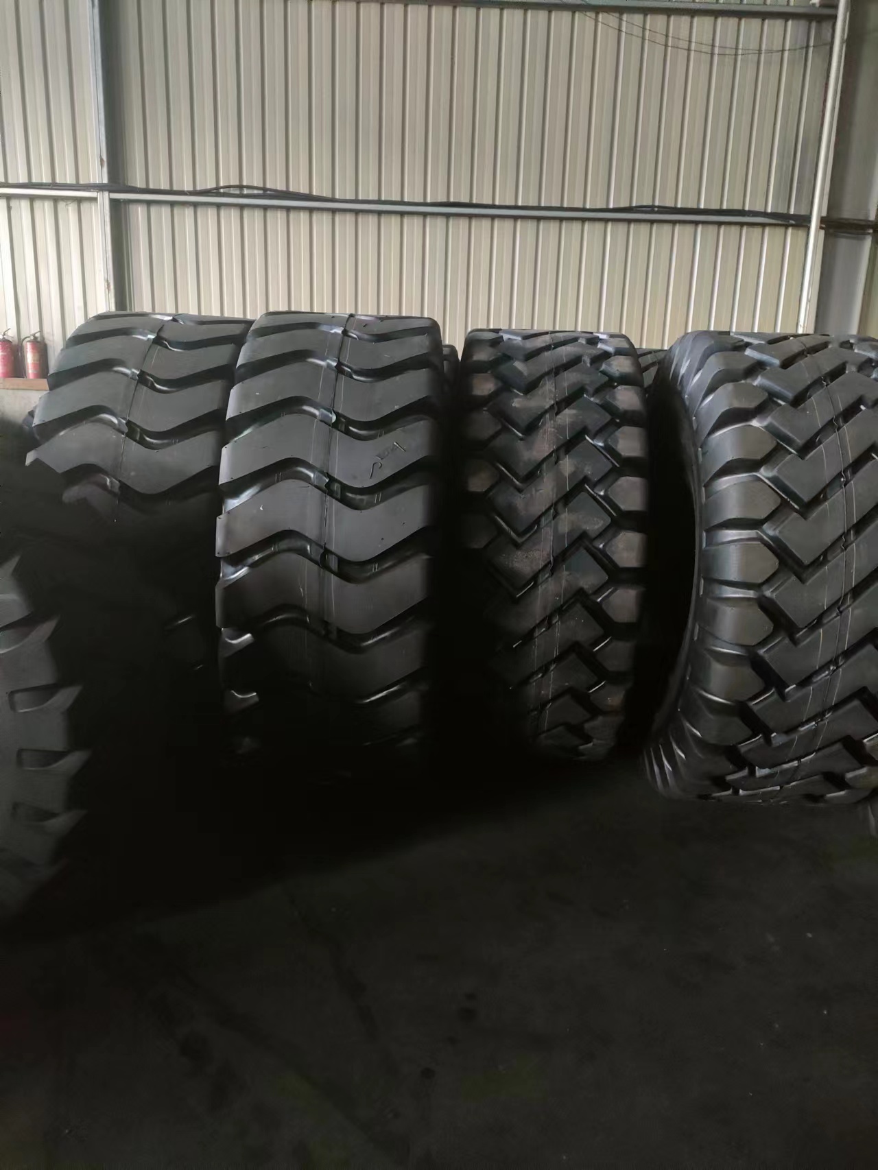 Pneumatic forklift tire8.25-15 forklift tire for sale