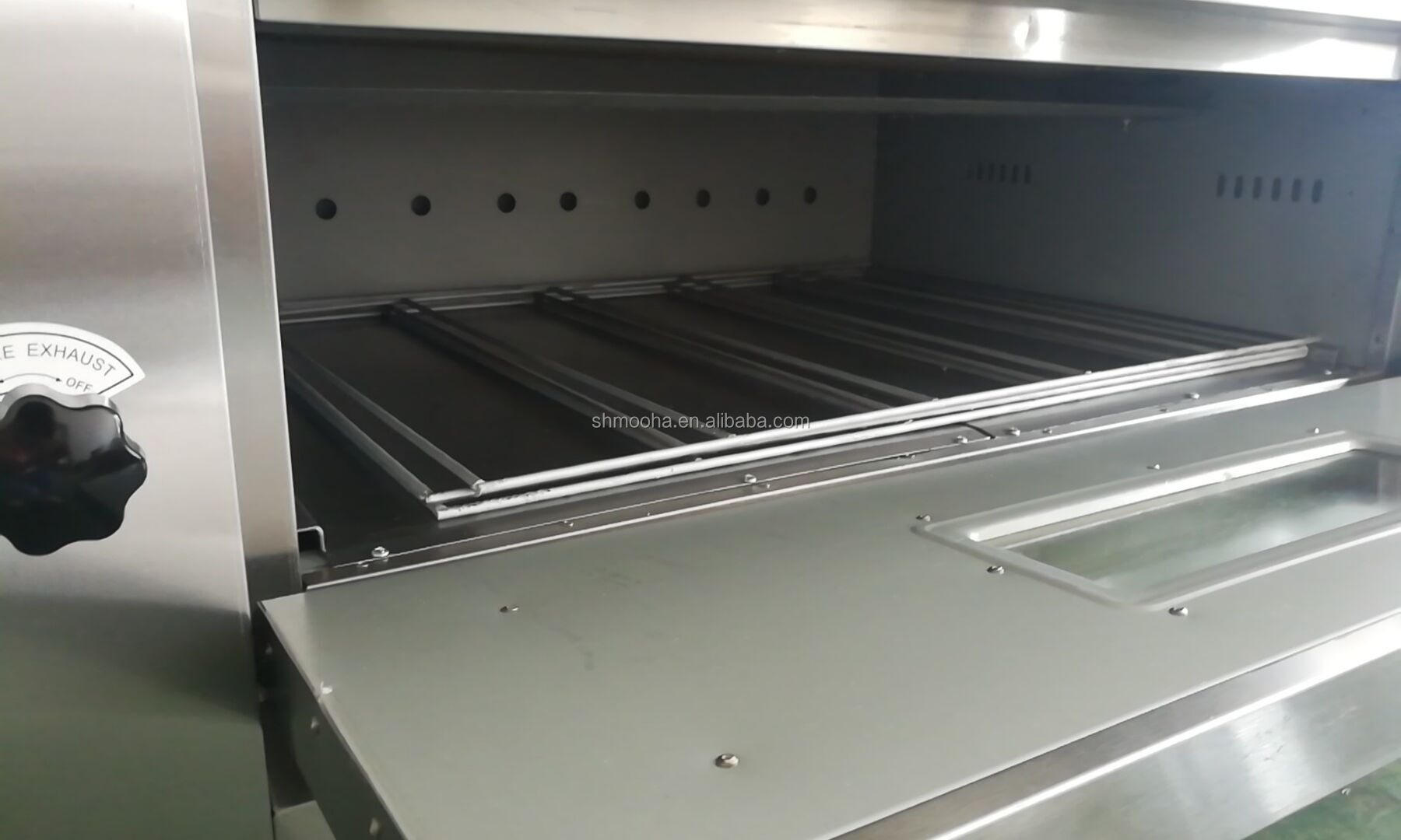 Bakery Deck Oven 1 Deck 2 Trays / 2 Decks 4 Trays / 3 Decks 6 Trays / 3 Decks 9 Trays / 4 Decks 8 Trays 
