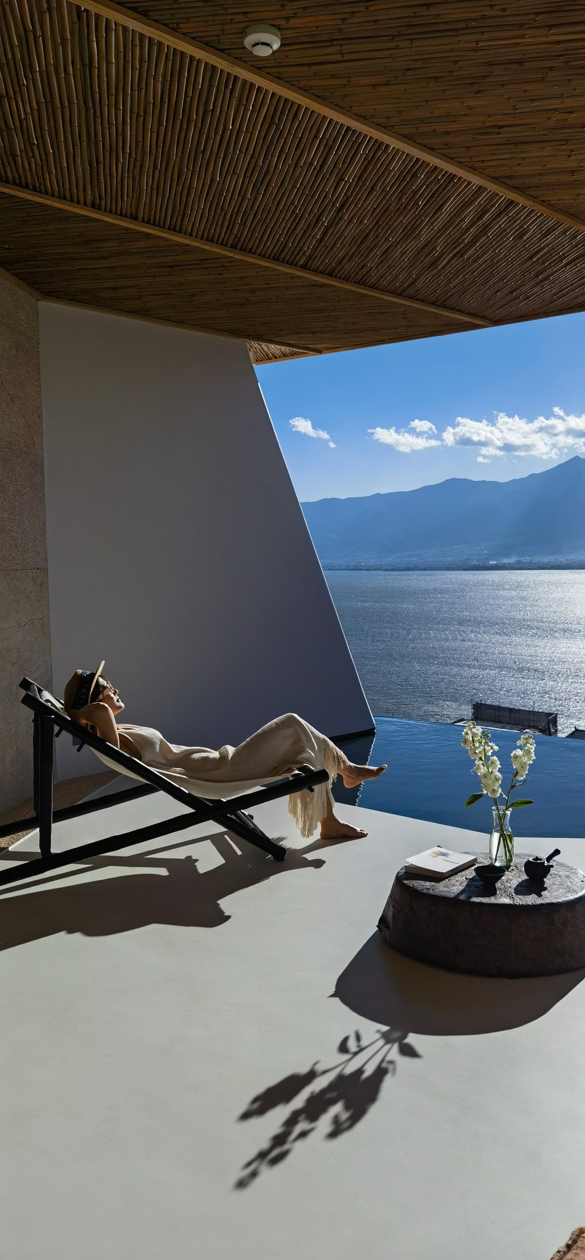 Yunnan Fanchen Banshan Hotel: FUFINI Micro - Cement, a Poetic Integration of Walls and Floors Micro-cement cases, hotel renovation cases, actual scenes of FUFINI projects, commercial space design, renderings of micro-cement