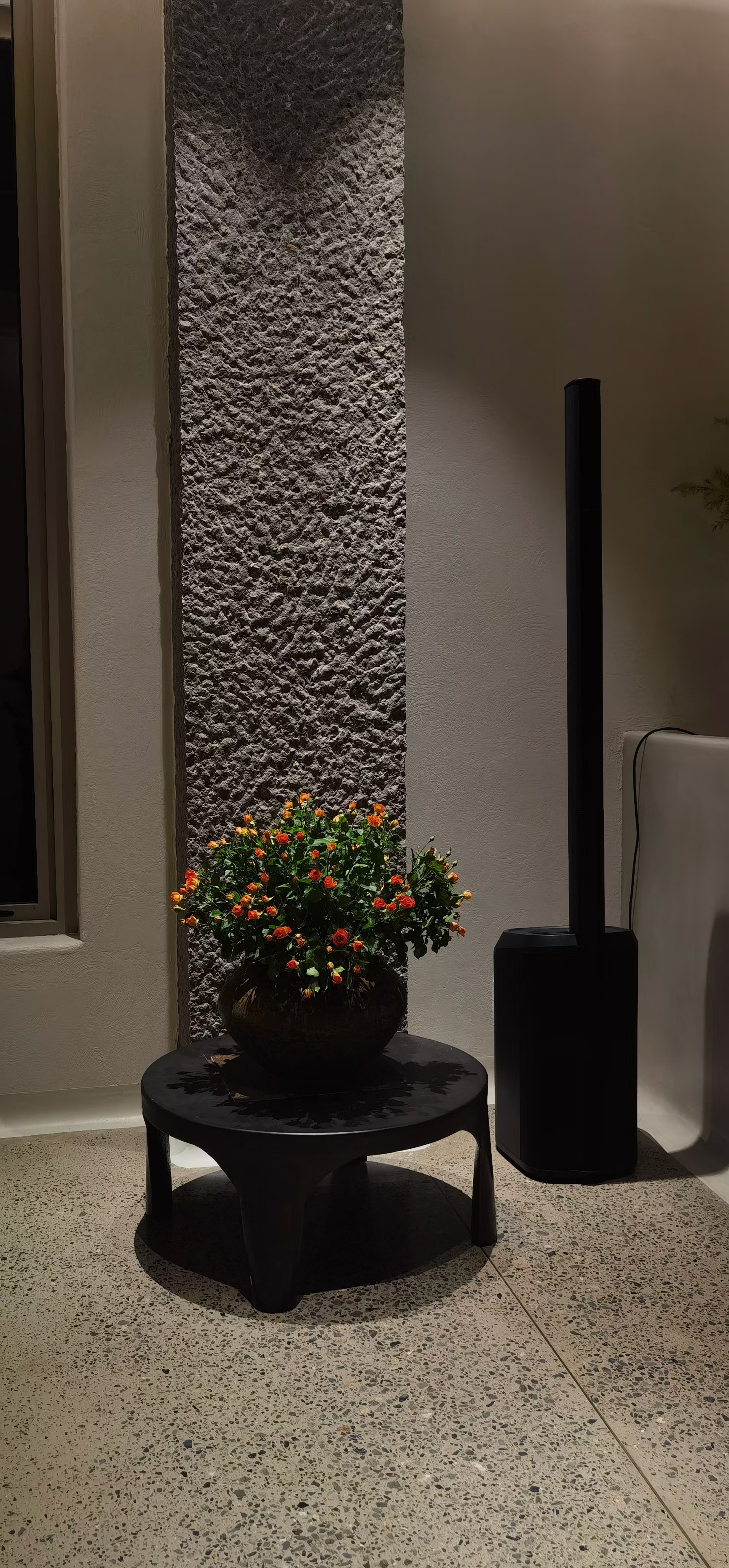 Yunnan Fanchen Banshan Hotel: FUFINI Micro - Cement, a Poetic Integration of Walls and Floors Micro-cement cases, hotel renovation cases, actual scenes of FUFINI projects, commercial space design, renderings of micro-cement