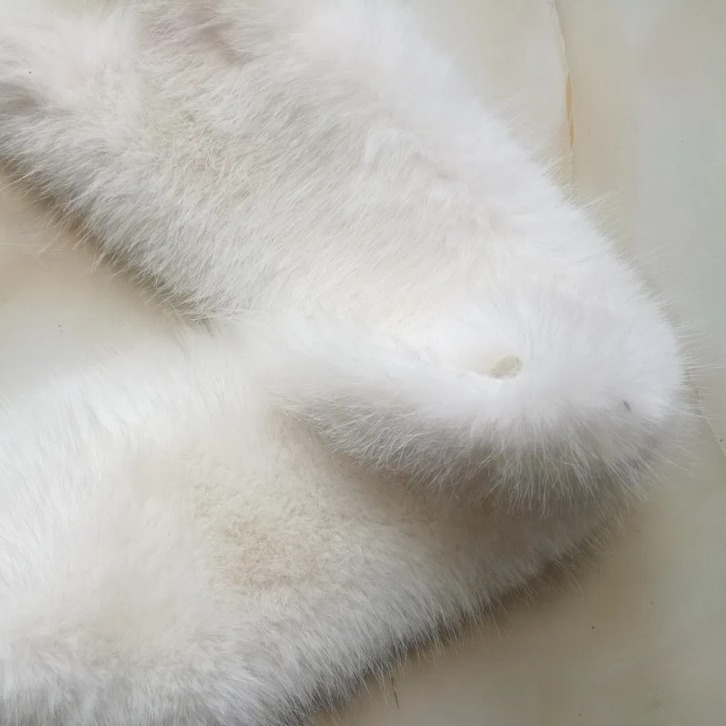 White Faux Fox Fur Fabric with High and Short Hair Point 20-40mm Super Soft and Shining