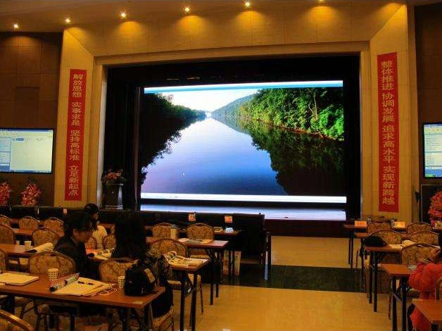 LED Video Wall Indoor Small Pixel Pitch High Refresh Rate P2.0 Advertising Full Color LED Screen of Meeting/Advertising