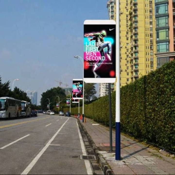 Factory Direct Supply LED screen manufacturer HD Outdoor P4 P5 Street LED Lighting Pole Display Screen