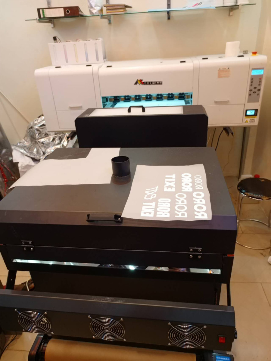 DTF M712 machine was successfully installed, leading the new fashion of clothing printing