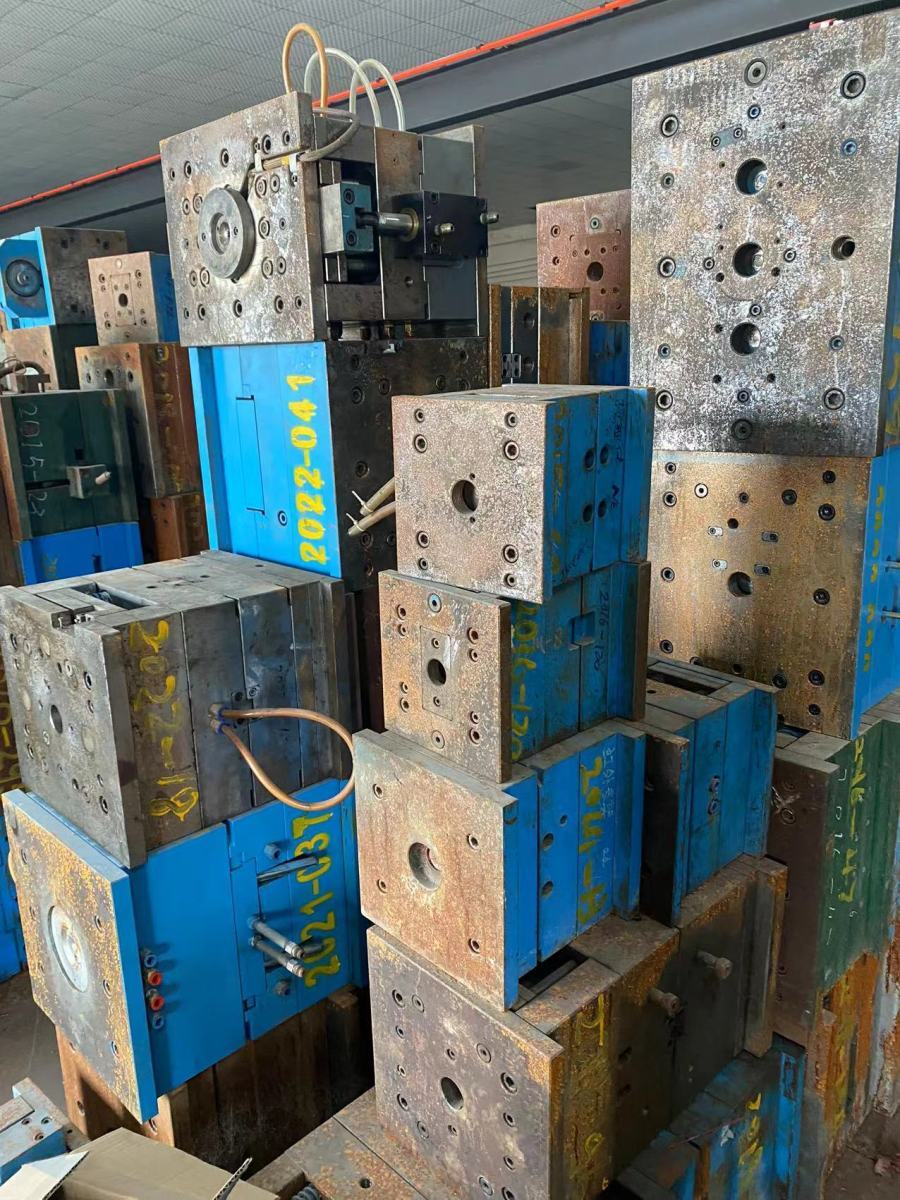2k injection molding manufacturer