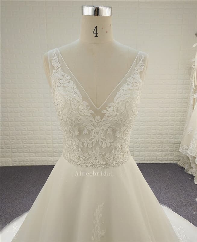  A-line V neckline Cathedral train bridal gown tulle on the satin/sequin beading sex wedding dress gown with appliques/low-cut back