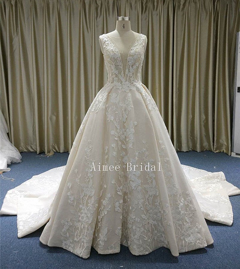  A-line/Ball Gown V Neck Watteau Train Lace / Tulle over the satin/  maufacturing wedding Dresses with Beading / Sequin Appliques /pleated