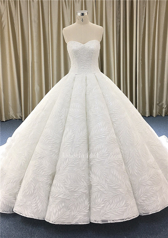 Ball Gown sweetheart strapless cathedral Train french lace / ruffle wedding dress gown with lace-up back