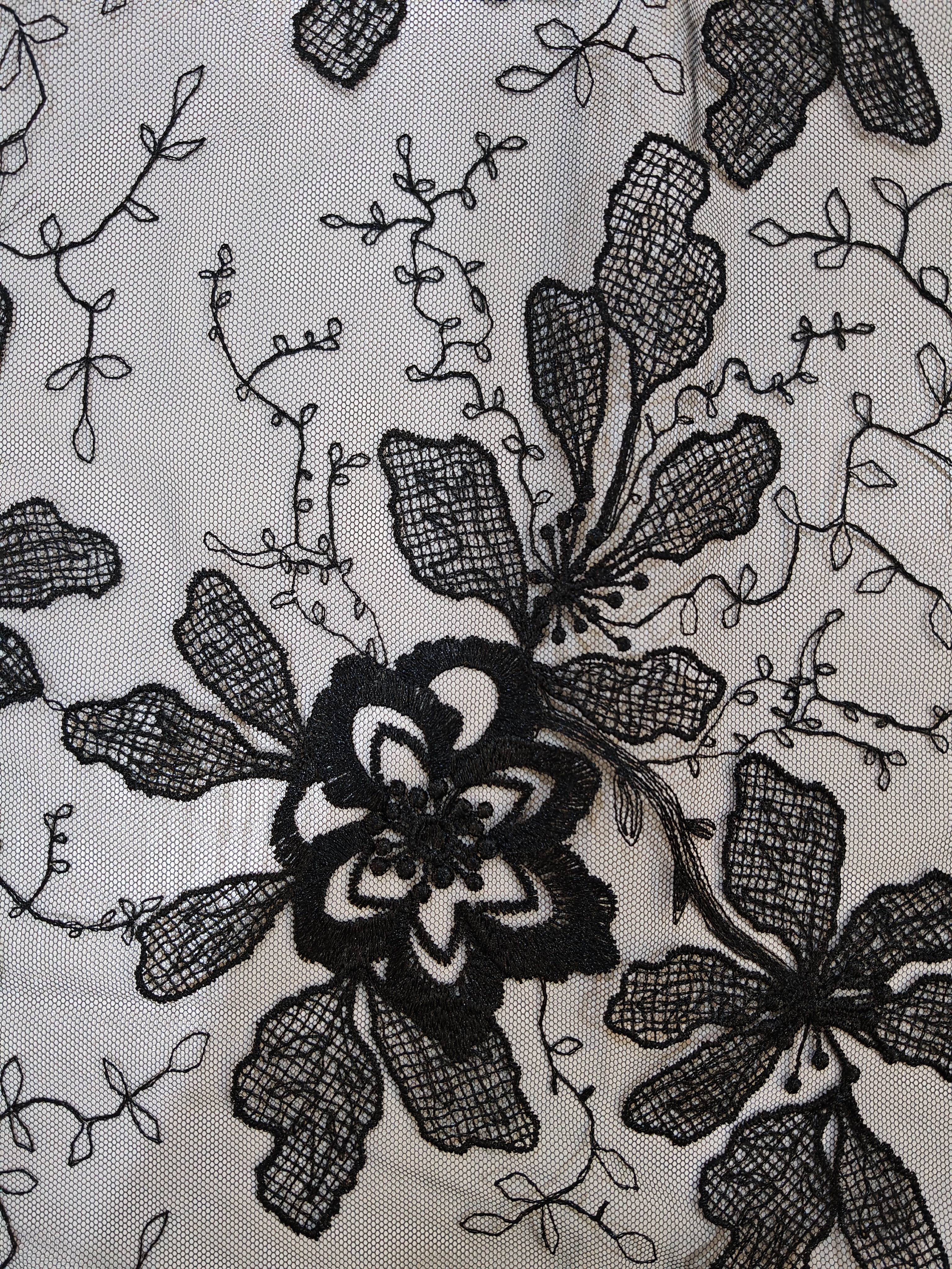 Natural Black 3D Flower with Plain Embroidery HKP10280 sequins embroidery factory