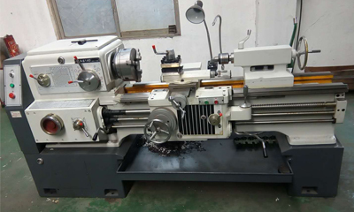 The Basic Parts of a Metal Lathe