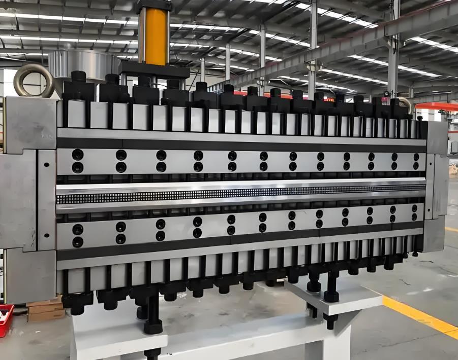 PP hollow grid board production line
