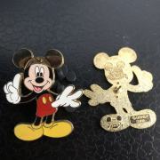 M06051420 DISNEY PINS