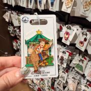 X06071404 DISNEY PINS