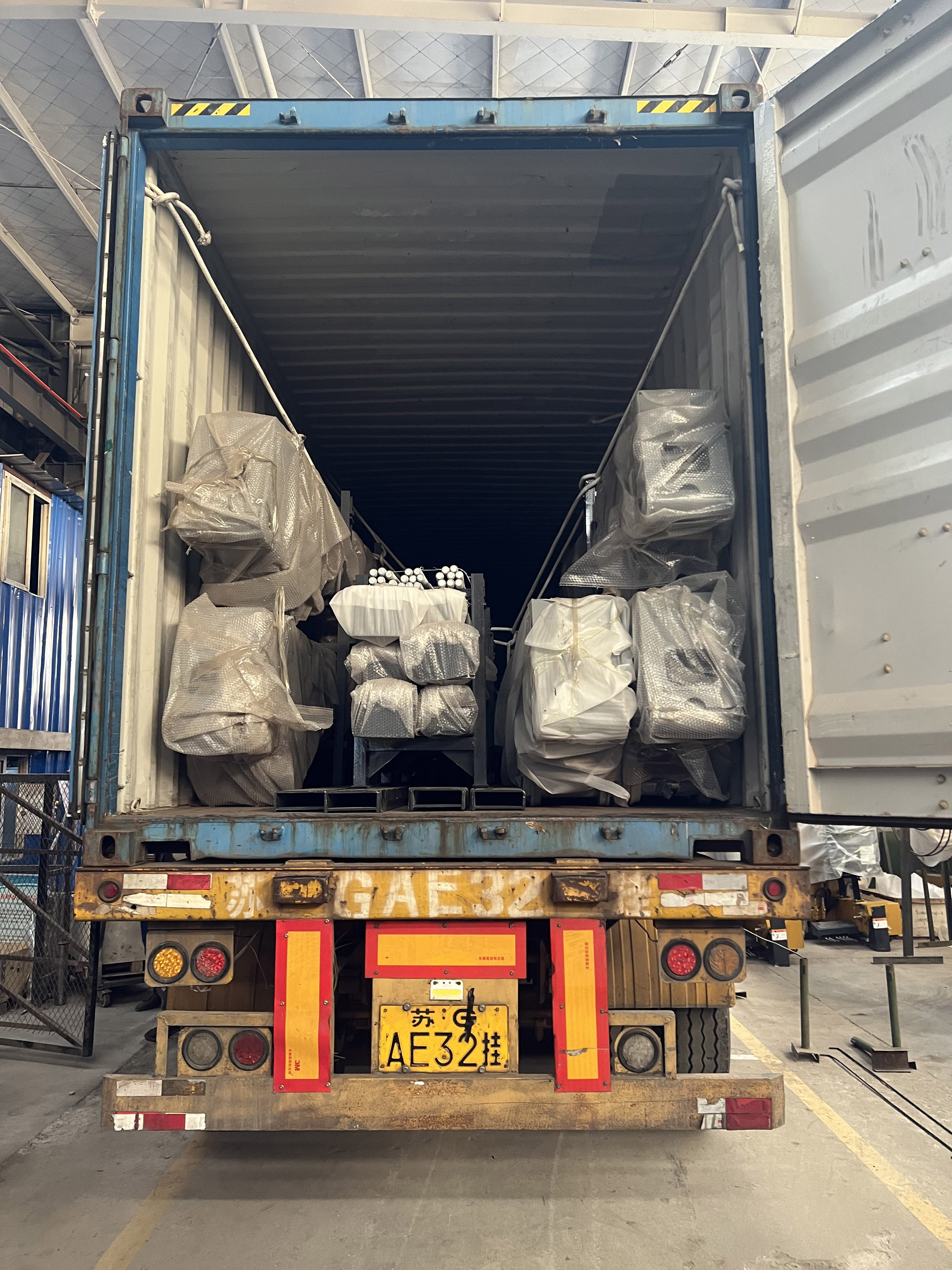 30 ton crane 28 tons rail mounted tower crane 8 section Boom Hydraulic Truck Crane on sale