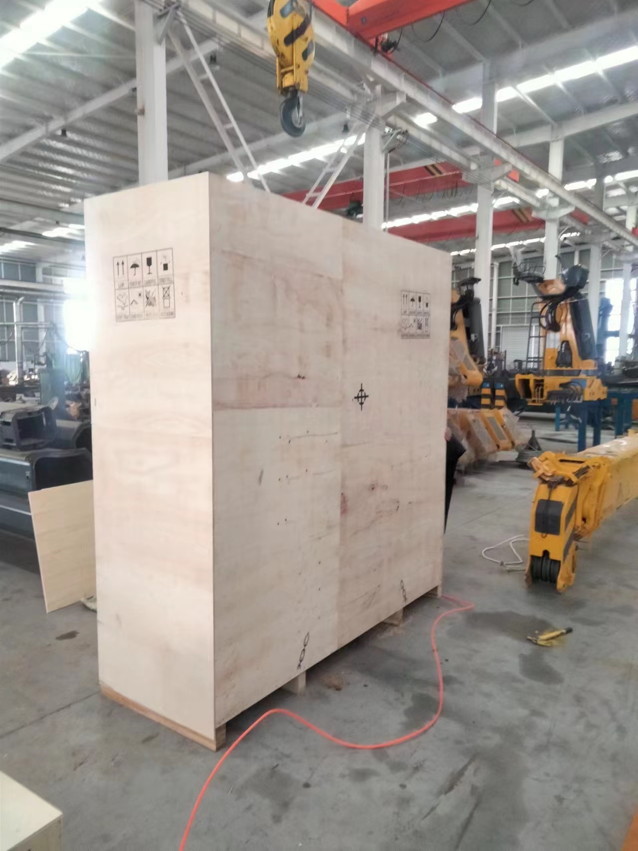 30 ton crane 28 tons rail mounted tower crane 8 section Boom Hydraulic Truck Crane on sale