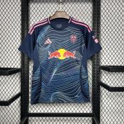 2024/25 Leeds United third soccer jersey