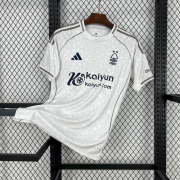 2025/26 Nottingham Forest away soccer jersey