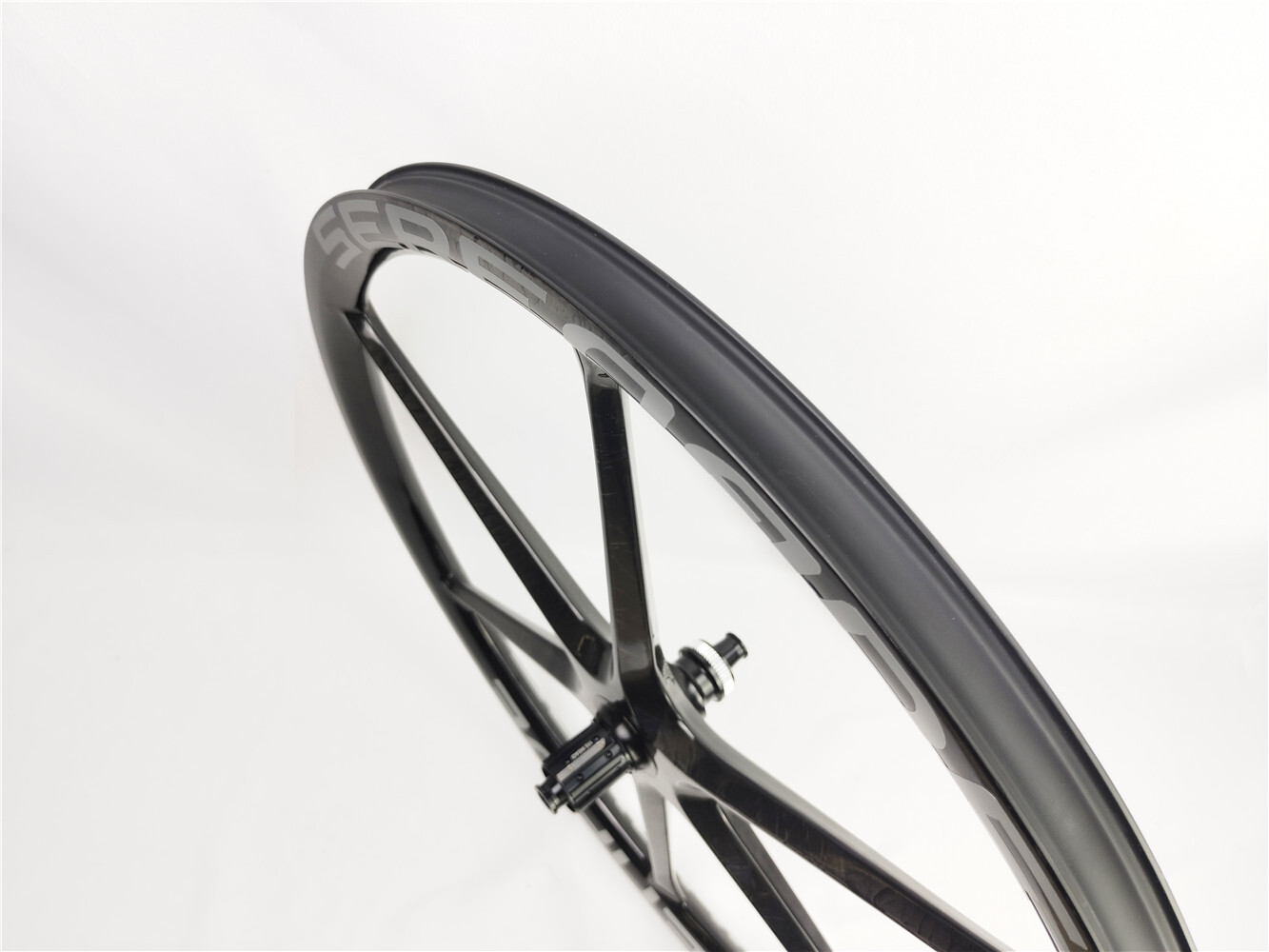 26mm Six Spokes Carbon Gravel & Mtb Bike Wheelset Six Spokes Carbon Gravel & XC Mtb Bicycle Wheelset Tubeless Rims
