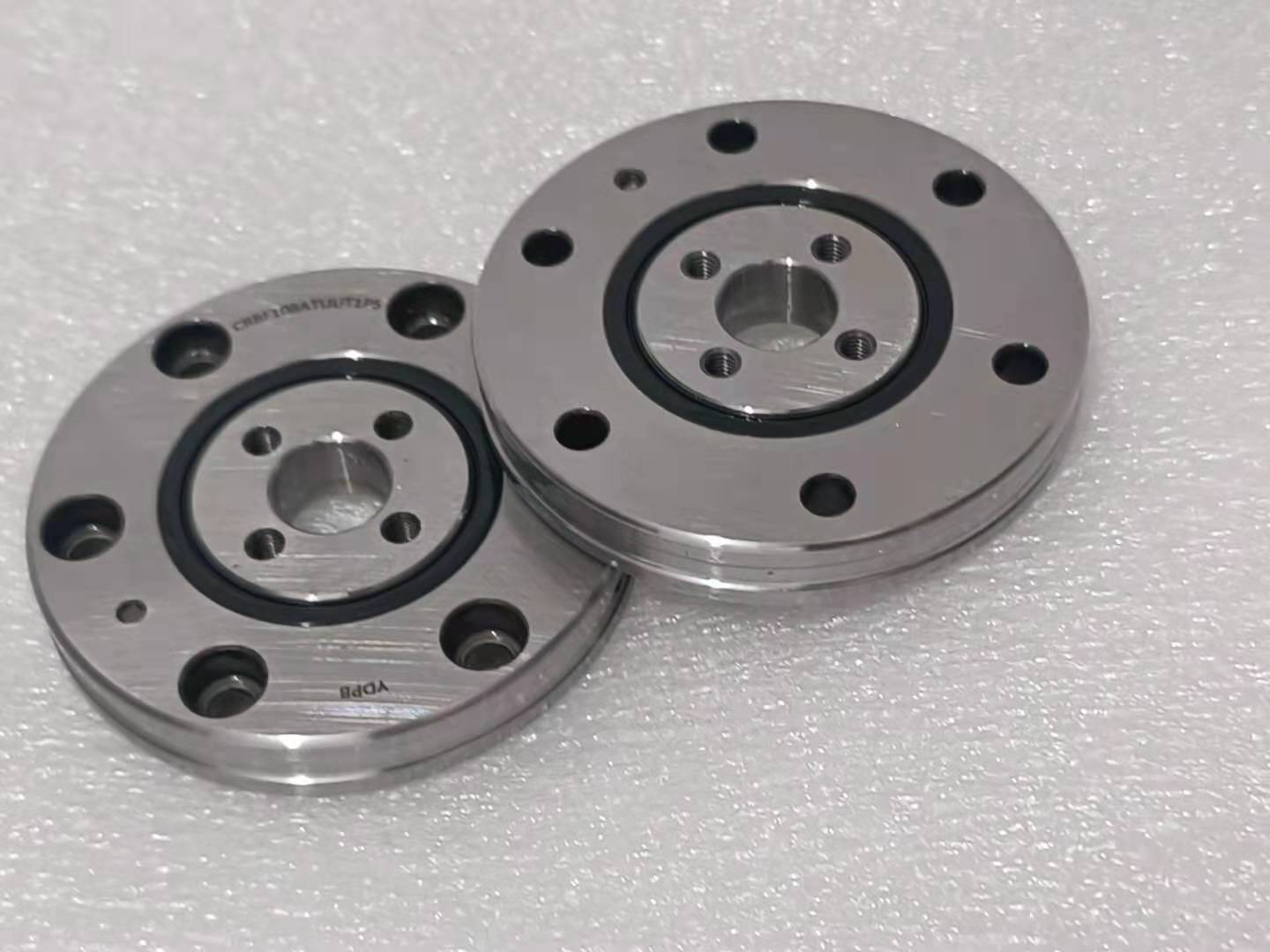 RU28 cross roller bearings single row cylindrical roller 10x52x8mm RU28 cross roller bearings single row cylindrical roller 10x52x8mm