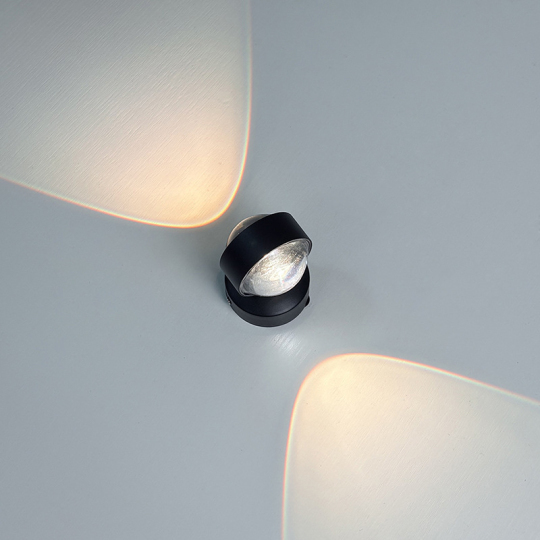 Outdoor/Indoor Wall Light