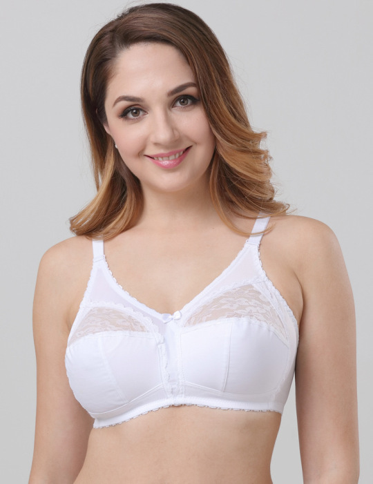 Plus size full coverage soft cup comfortable lace bra