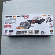 Liquidation Deals -STOCK PRICE , DISCOUNT PRICE Worx WX531L 20V WORXSAW 4.5" Cordless Compact Circular Saw 2X BATTERY +1X CHARGER included.