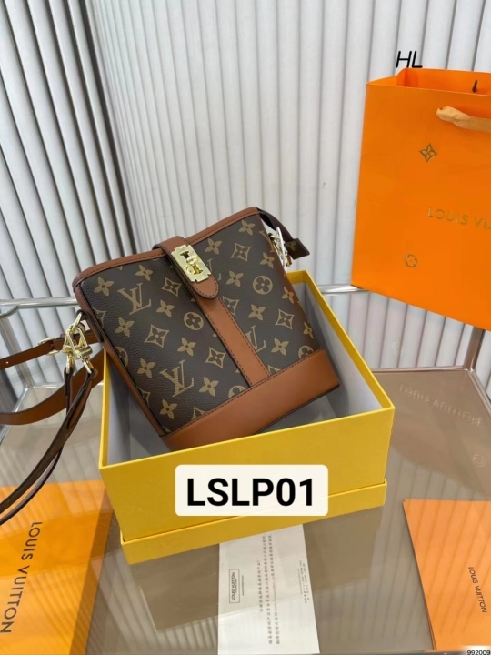 Sandy for live 12th May Friday Purses