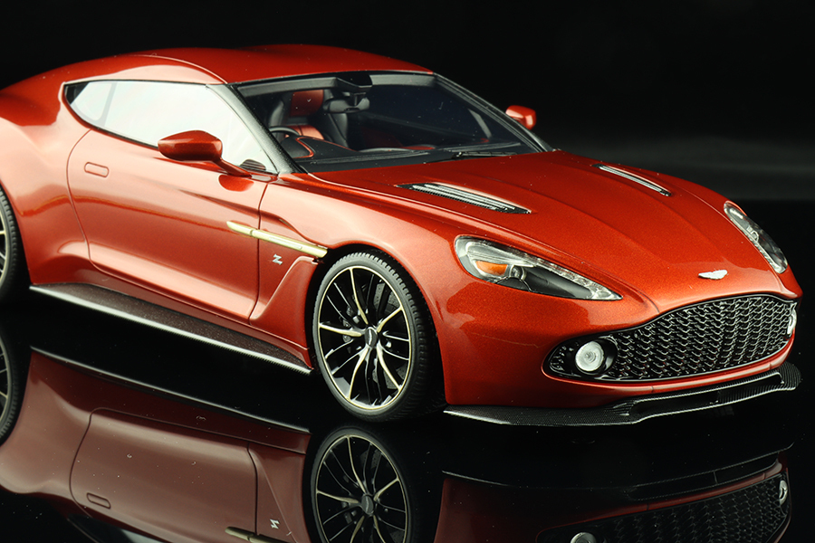 1/24 Aston Martin Vanquish Zagato finish building model pictures（1）