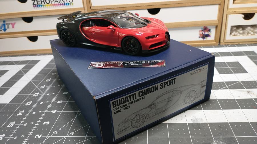1/24 Bugatti Chiron Sports finish building model  pictures（1）