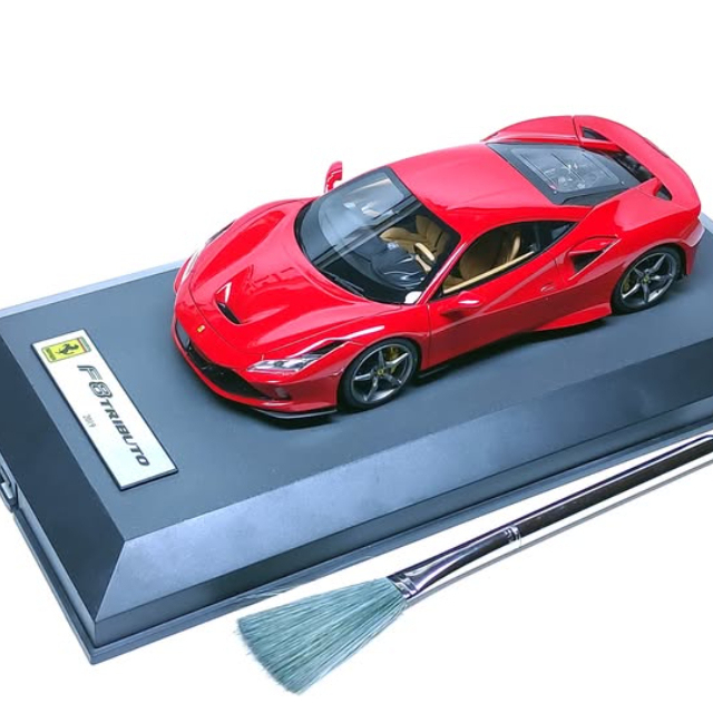 1/24 Scale Model Car Kit AM02-0032 Ferrari F8 Tributo - Alpha (1/24)