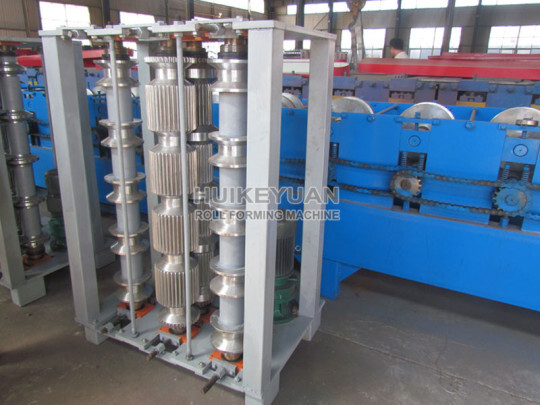 Roofing Panel Crimping Machine