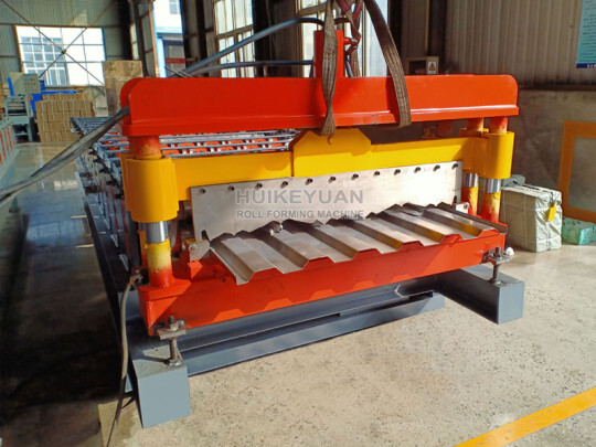 Container Board And Car Panel Roll Forming Making Machine