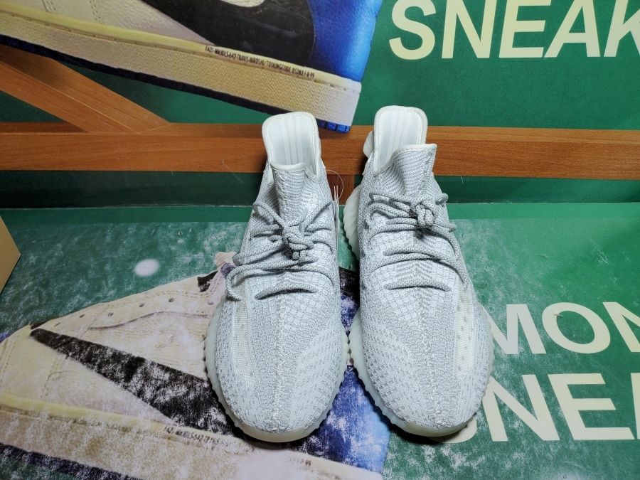 QC of Yeezy Boost 350 V2 Static Reflective EF2367 From Monicasneakers.vip