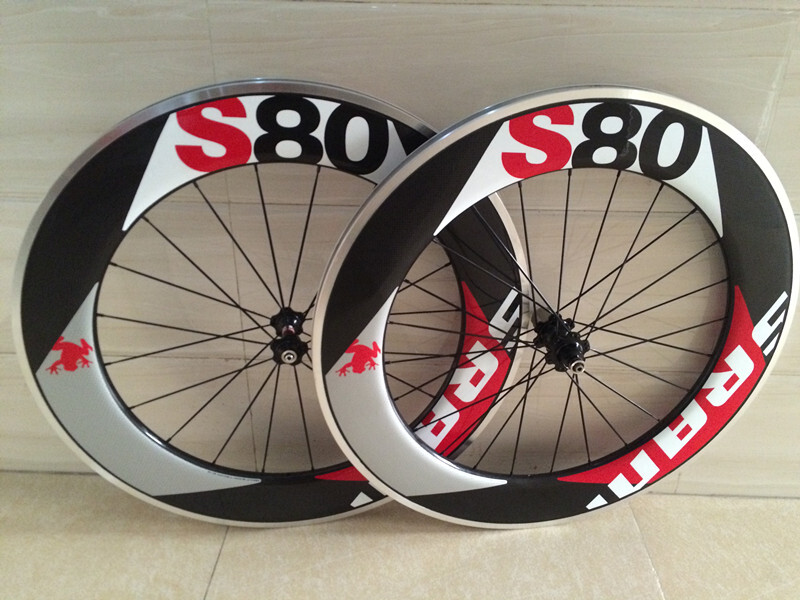 carbon alloy clincher wheelset