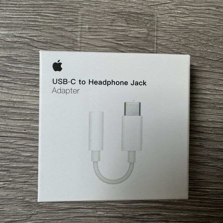 Apple USB-C To Headphone Jack Adaptor With Logo With Box