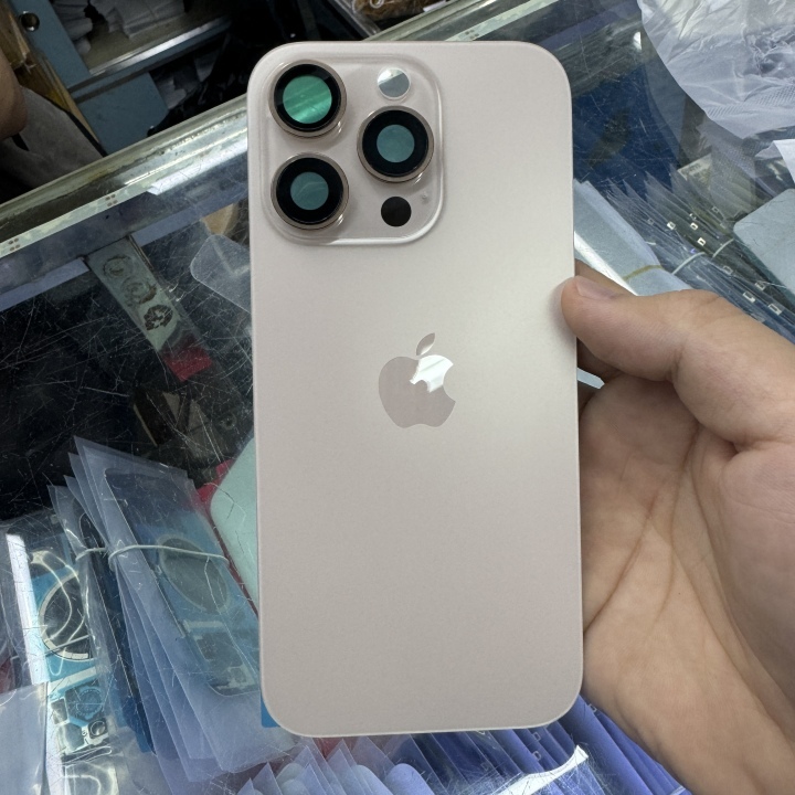 iPhone16 Back Glass Replacement With Metal Plate With Camera Lens With MagSafe Circle