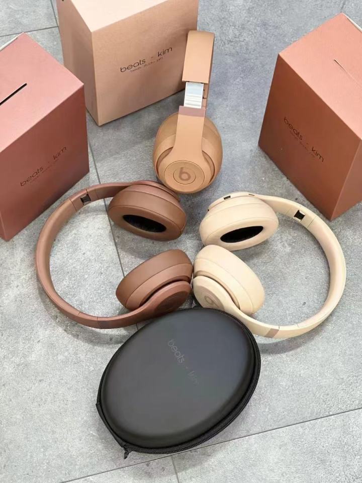 Beats Headphone Kim With Logo With Box