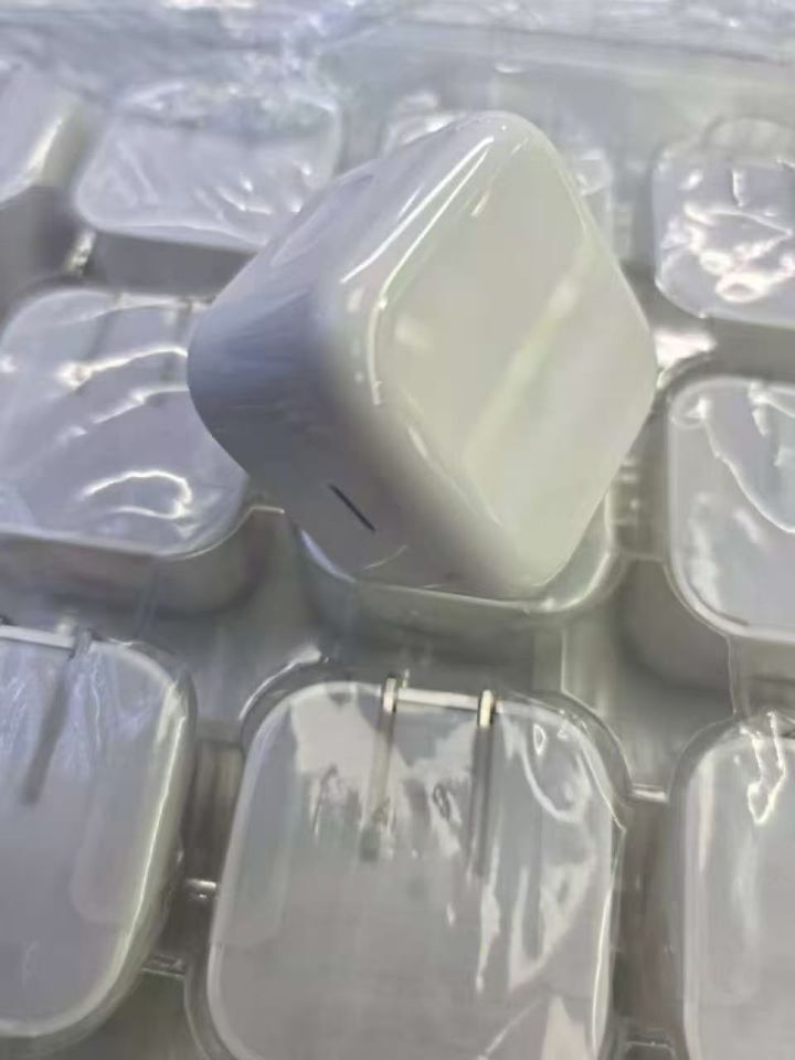 Apple 40W Dynamic Power Adapter with 60W Max