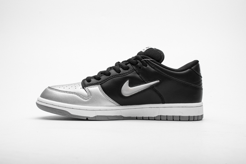 BoostMasterLin SB Dunk Low Supreme Jewel Swoosh Silver, CK3480-001 - ShareSneakers.com