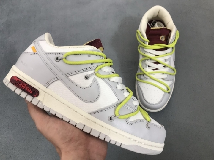 lot 2 off white dunks