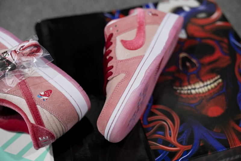 Perfectkicks | PKGoden Dunk SB Low StrangeLove Skateboards (Regular Box),  CT2552800 